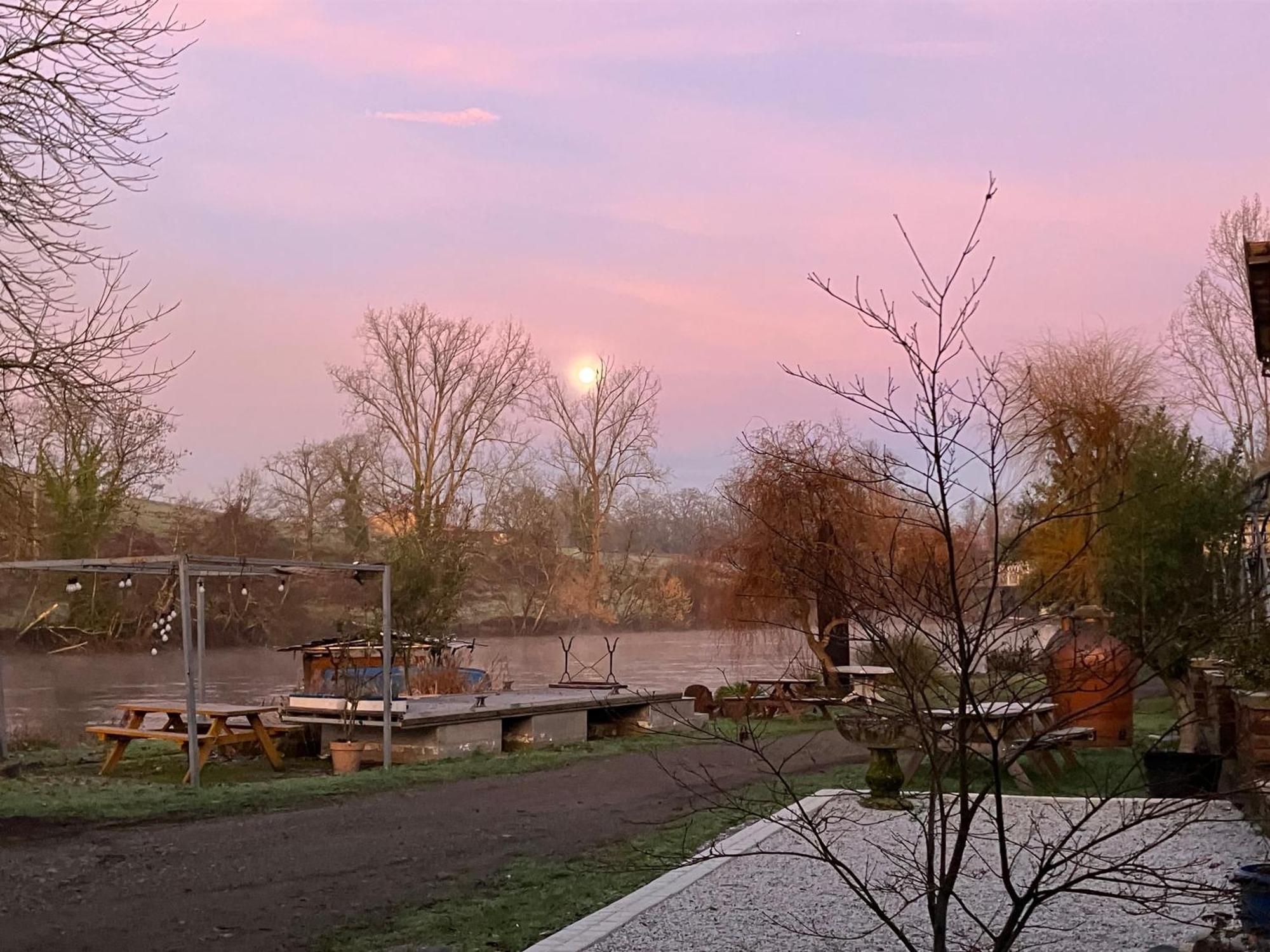 Moon River Chambre D'Hote Saint-Junien Luaran gambar